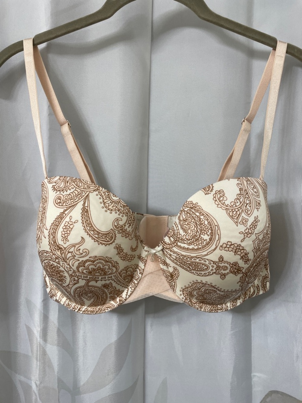 Victoria's Secret Cream and Brown Paisley Underwire Bra